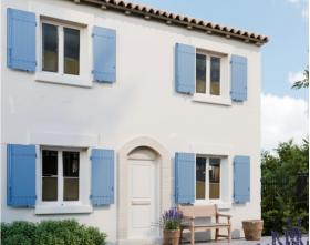 Volets battants pleins alu isolé cintrés - Gris olive Ral 7002 - Ambiance 3D